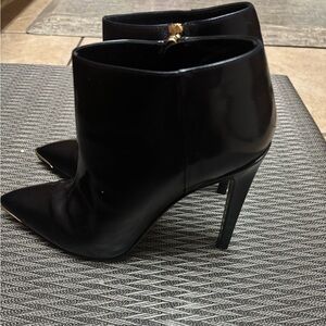 Hugo Boss Bluck Ankle Bootie s size 39
